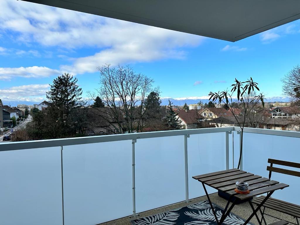 Apartament La Frontaliere Ambilly Zewnętrze zdjęcie